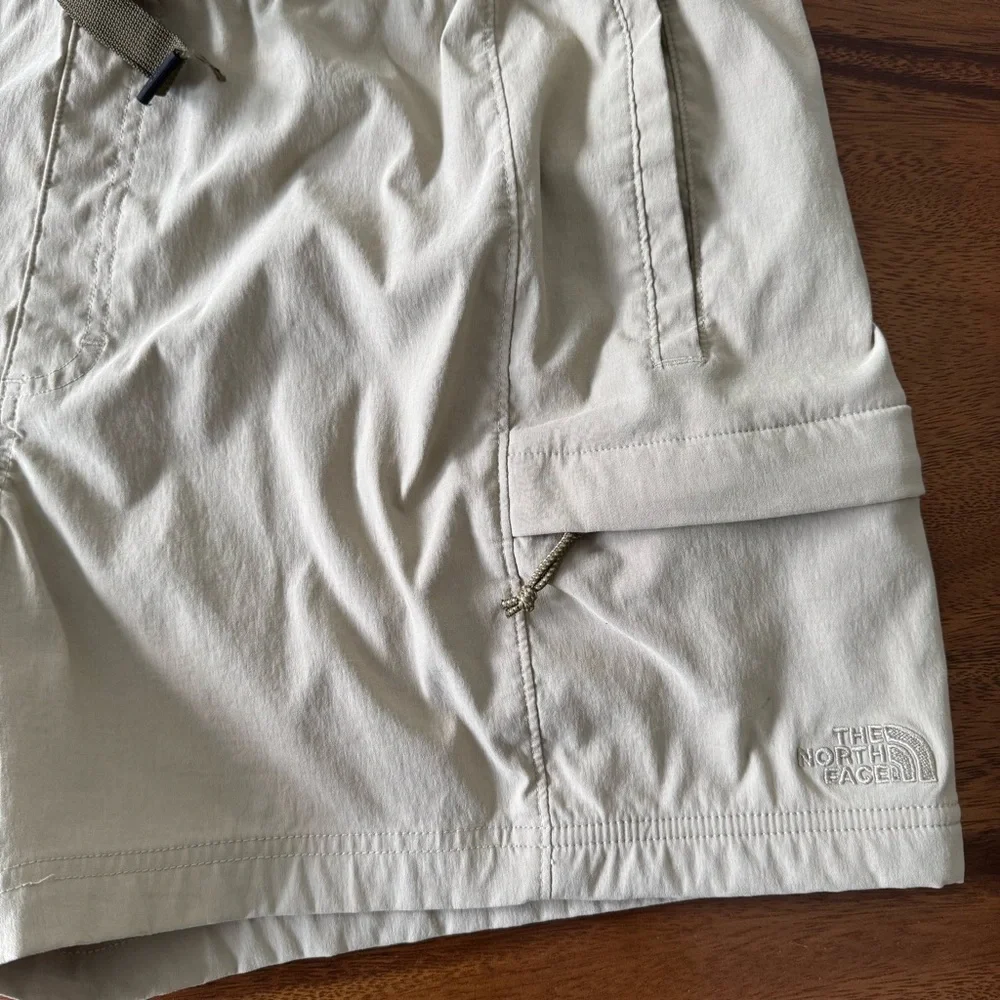 The North Face Men Beige Cargo Shorts Size XL